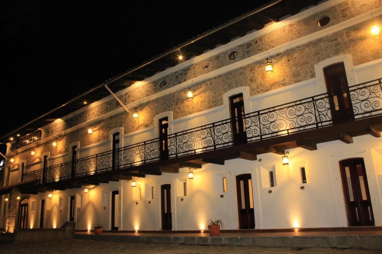 Hotel Atzalan Bagian luar foto